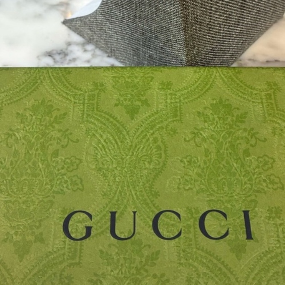 Gucci, silk, pink and purple polka Dot headband wrap NWT authentic - Picture 13 of 14